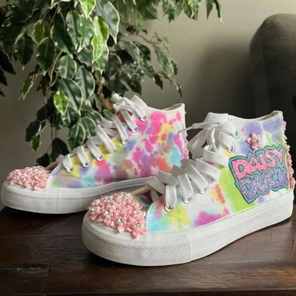 Ripped-n-Razored New Custom Daisy Duck Hi Top Sneakers Tennis Shoes Size 8 - Picture 7 of 7